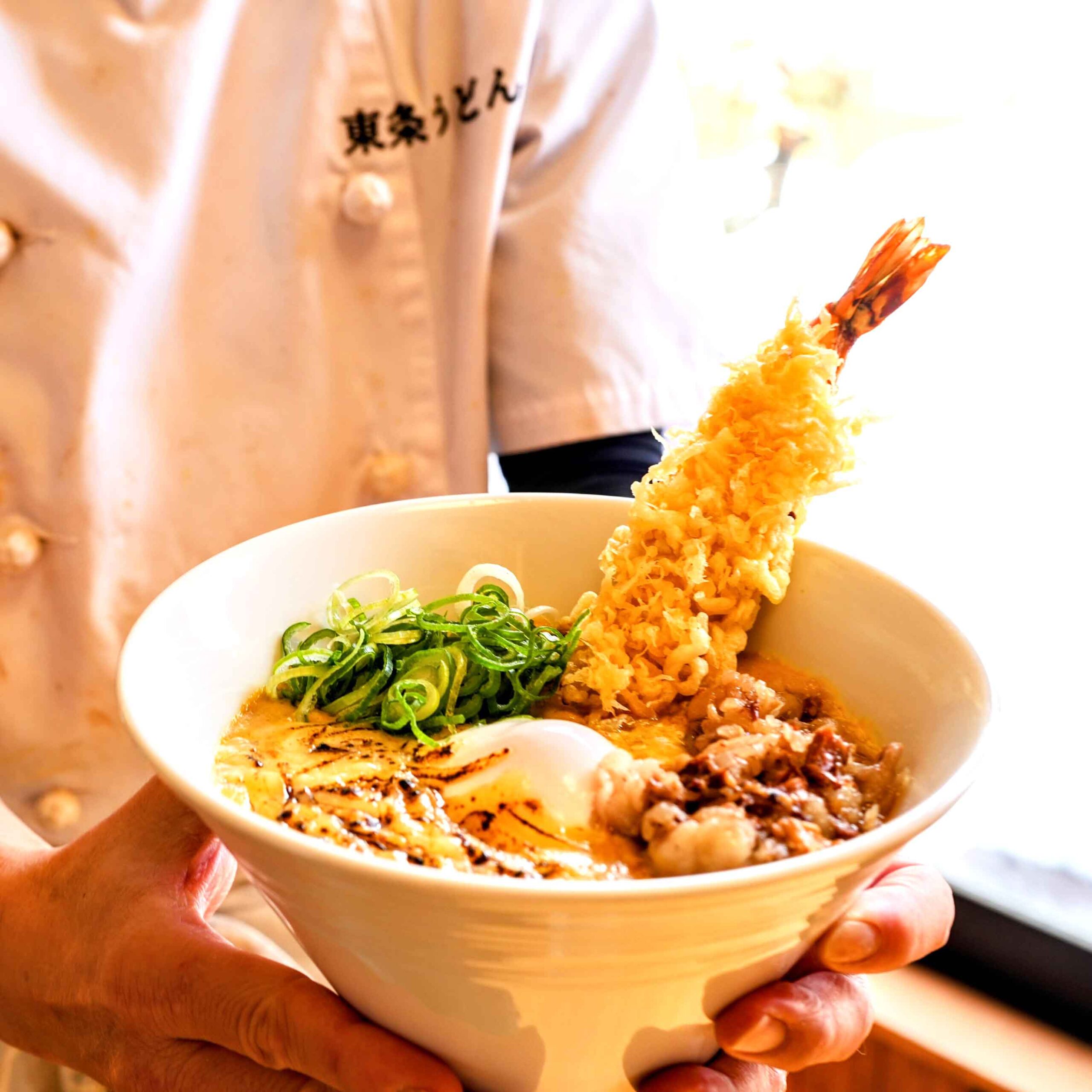東条カレーうどん背景画像